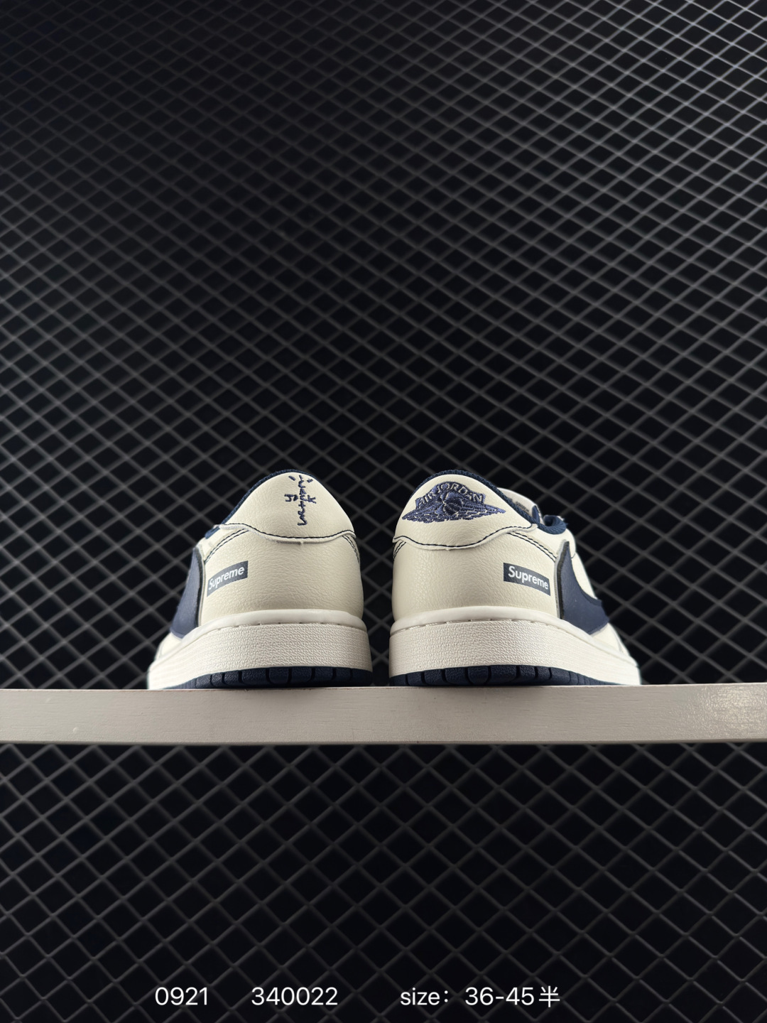 Travis Scott x Air Jordan 1 ” Reverse Mocha “